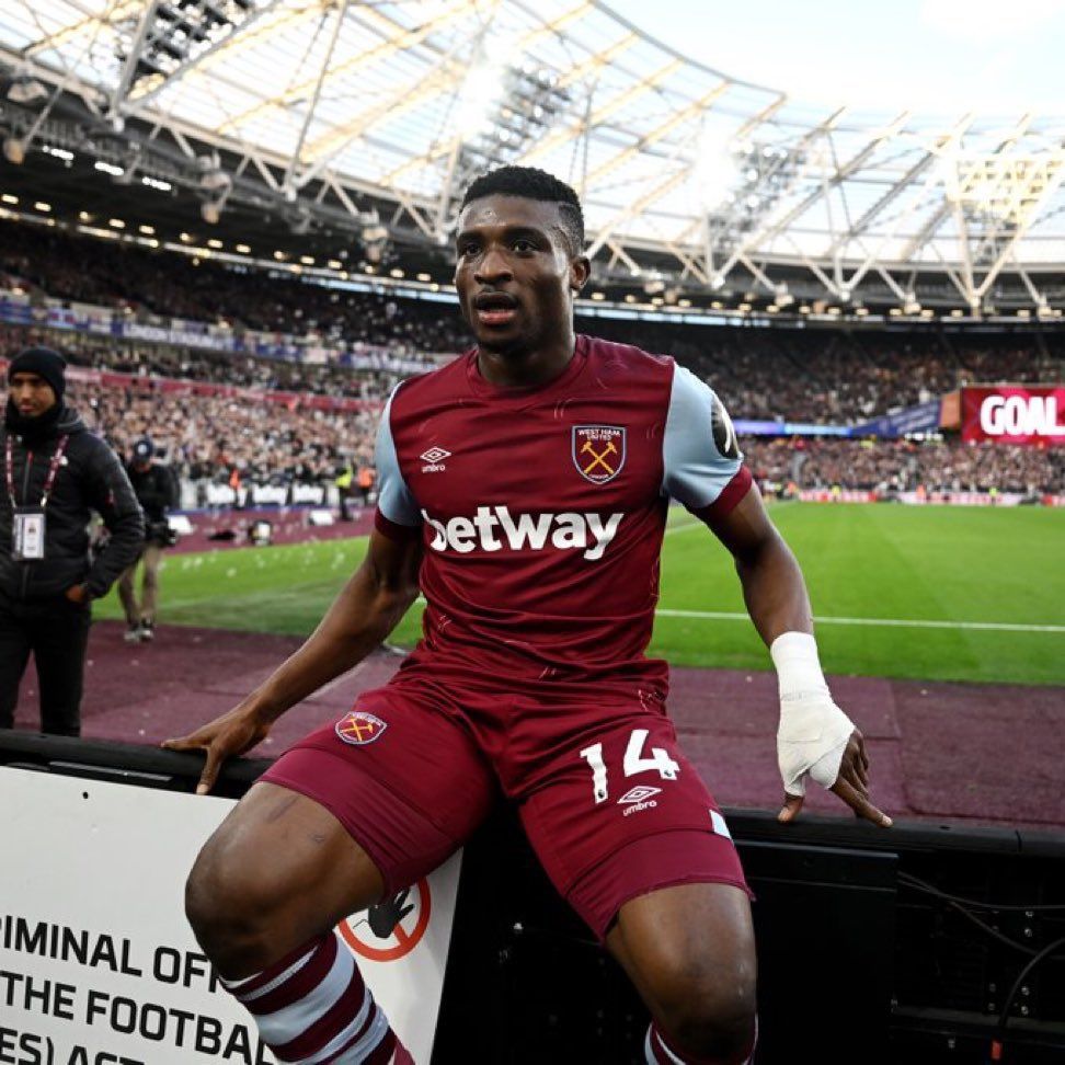 关于萨拉赫官方宣布表现优异新规，加拿大队引发争议！的信息